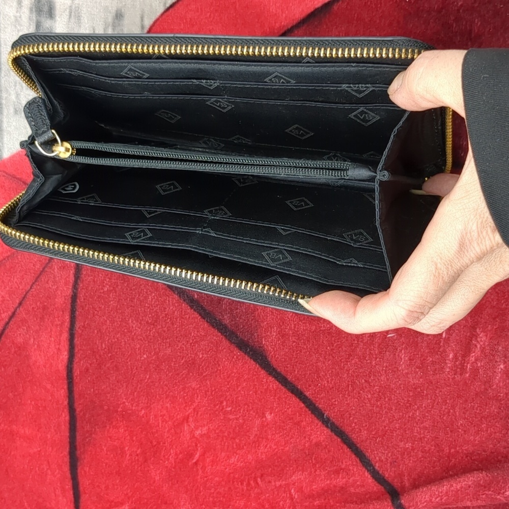 Vera Bradley Georgia banana leaf wallet - Picture 6 of 11